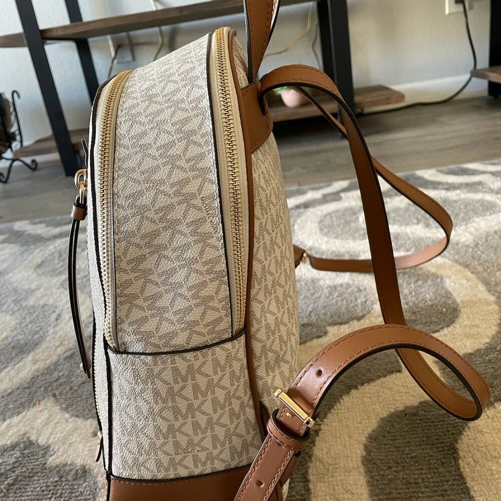 NWT Michael Kors "Brooklyn" medium logo monogram backpack in tan / vanilla Y2K - Picture 7 of 14